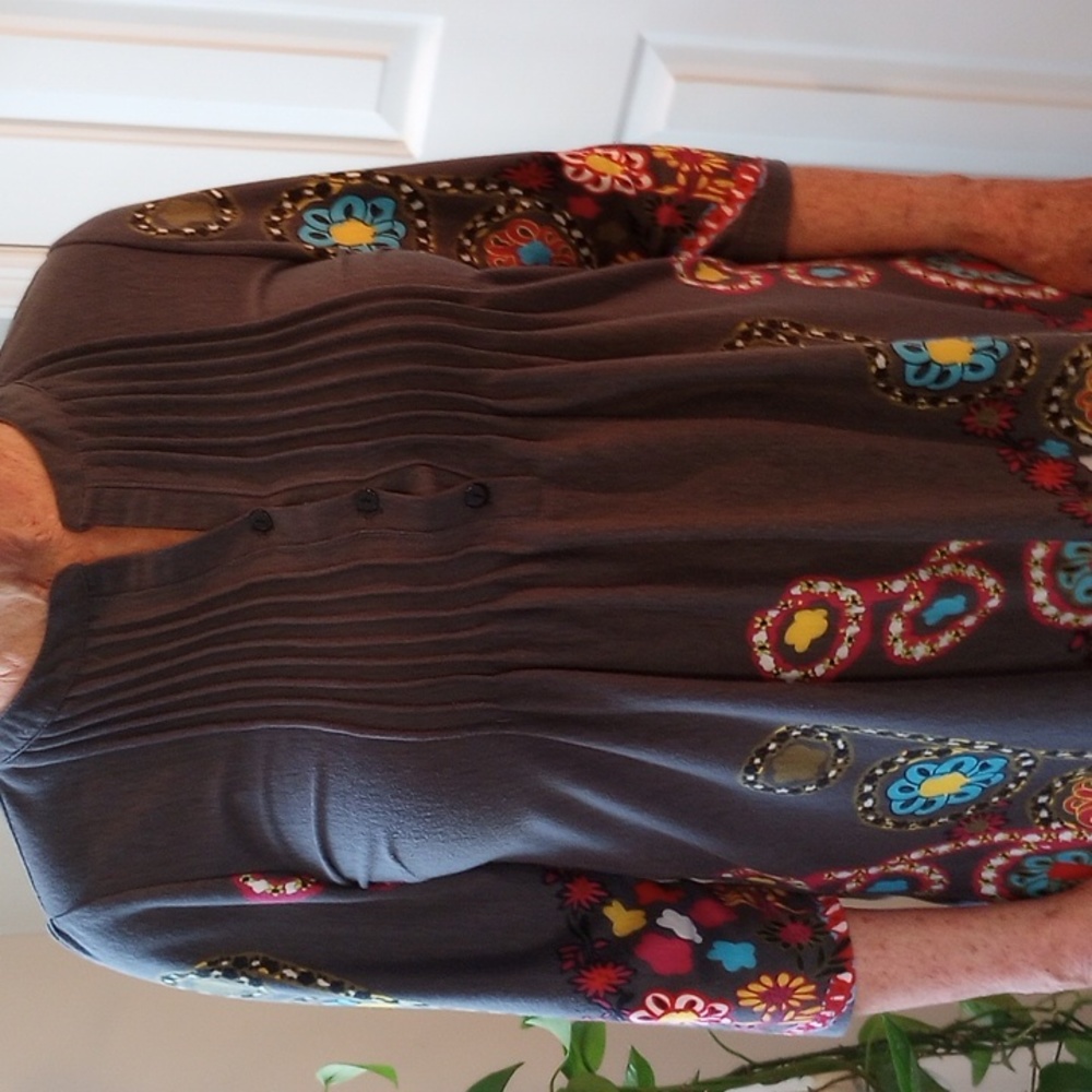Floral Tunic - Picture 6 of 7